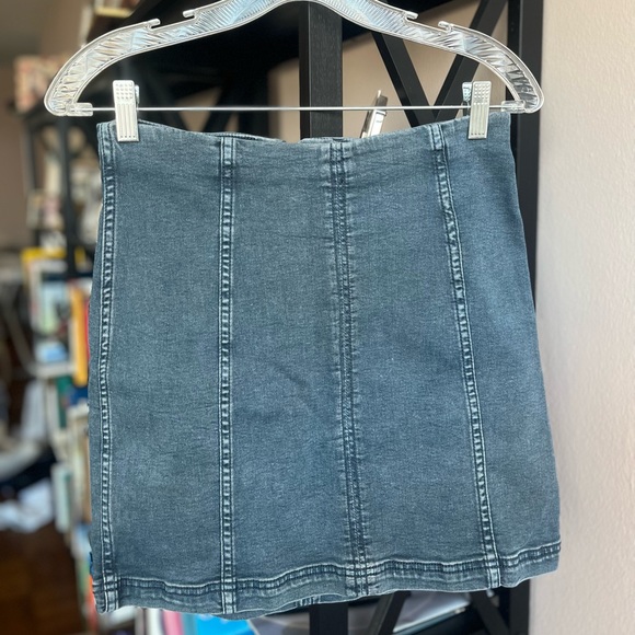 Free People Dresses & Skirts - 🏷️ Free People Modern Denim Mini Skirt
